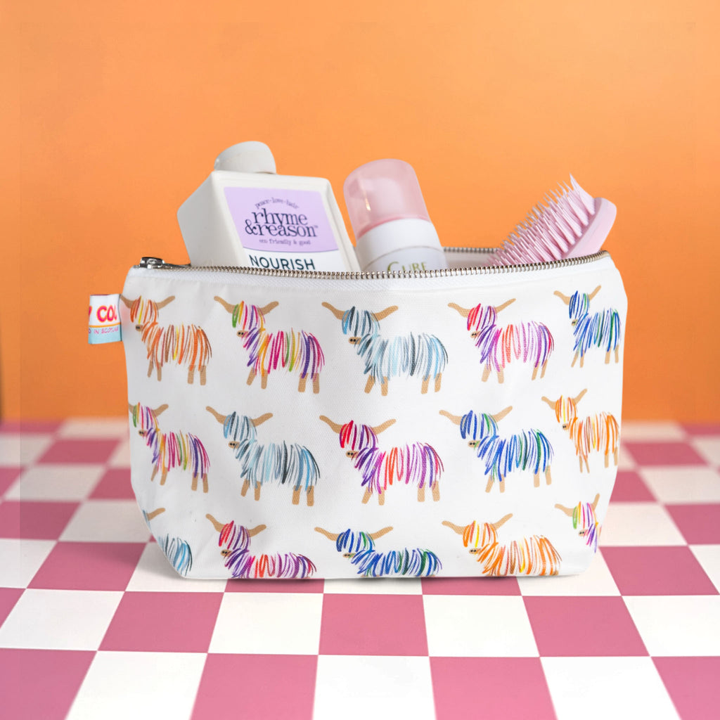 Highland Cow Wash Bag